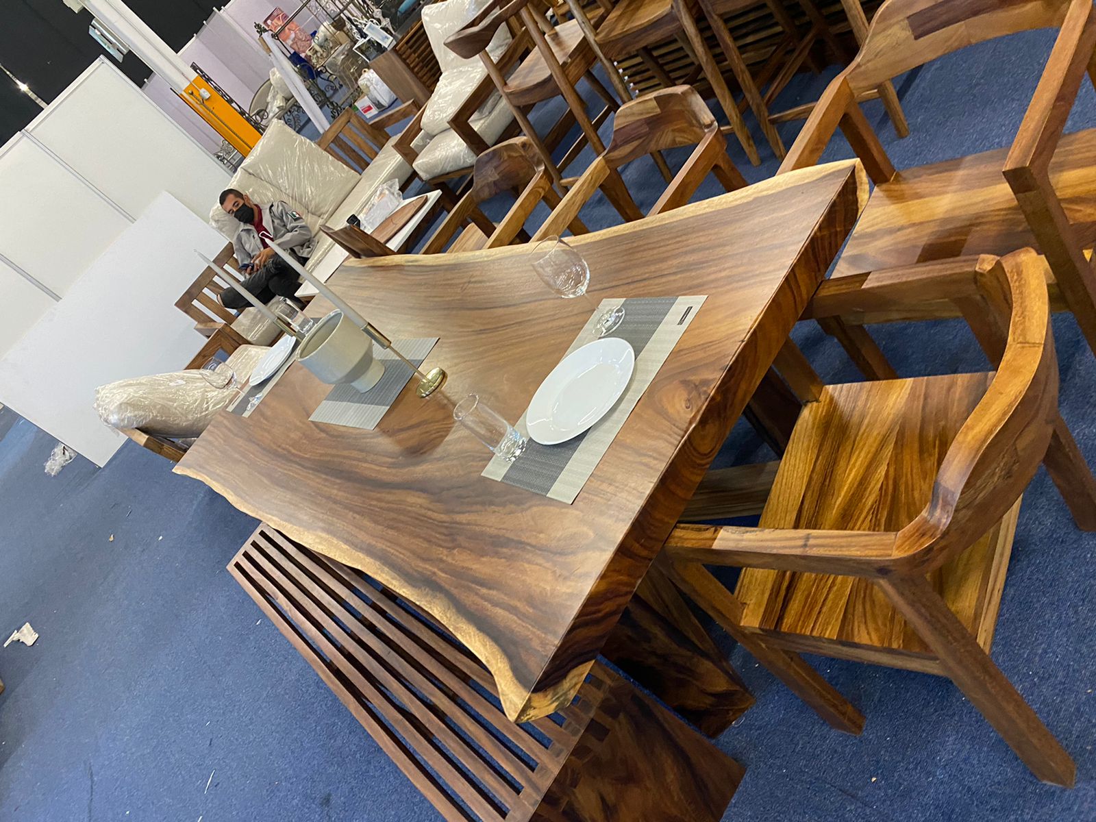 mesa-organica, mueble de parota